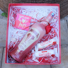 Amarula Raspberry Valentine's Gift Box