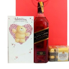 Johnnie Walker Black Label Valentine's Gift Bag