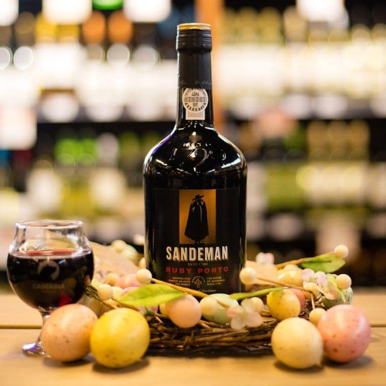 Sandeman портвейн. Sandeman Ruby Porto. Ликерное вино Сандеман. Sandeman Fine Ruby Porto.